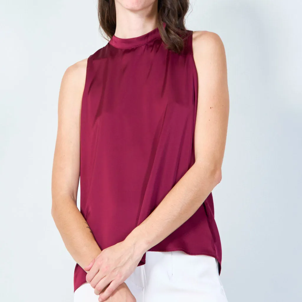 Minimalist sleeveless top wholesale