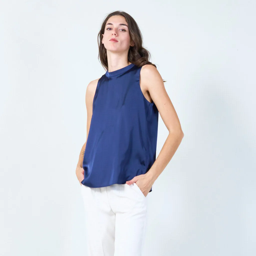 Minimalist sleeveless top wholesale