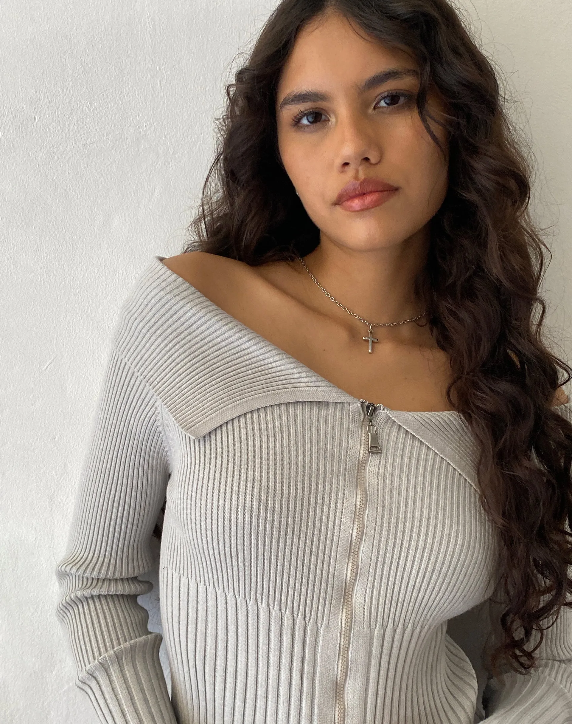 Radia Long Sleeve Off-Shoulder Zip Thru Jumper in Light Grey