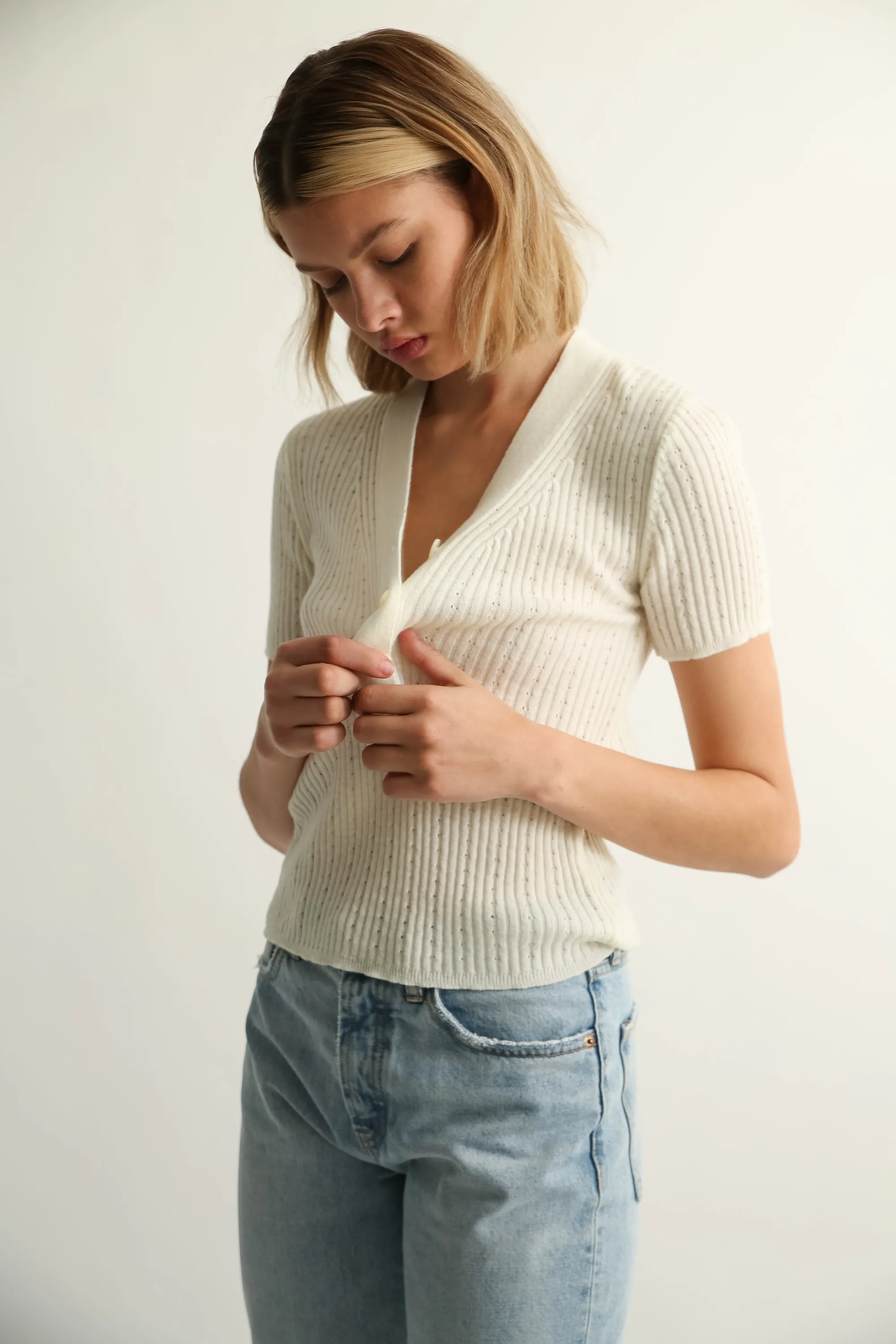 Short Sleeve V Neck Ribbed Knit