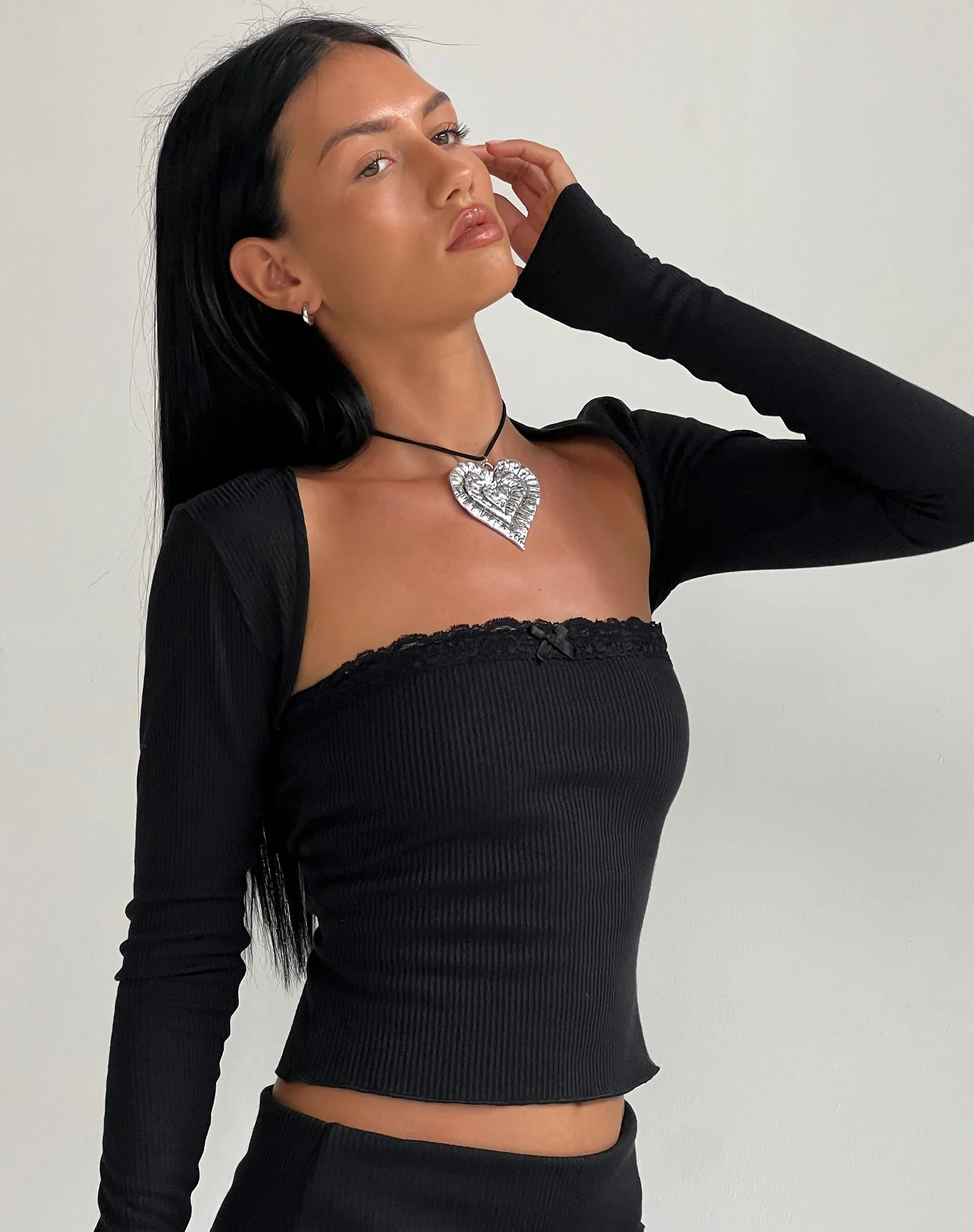 Suri Ribbed Shrug Top in Black